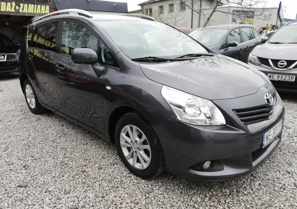 Toyota Verso cena 35900 przebieg: 187000, rok produkcji 2012 z Piastów małe 277